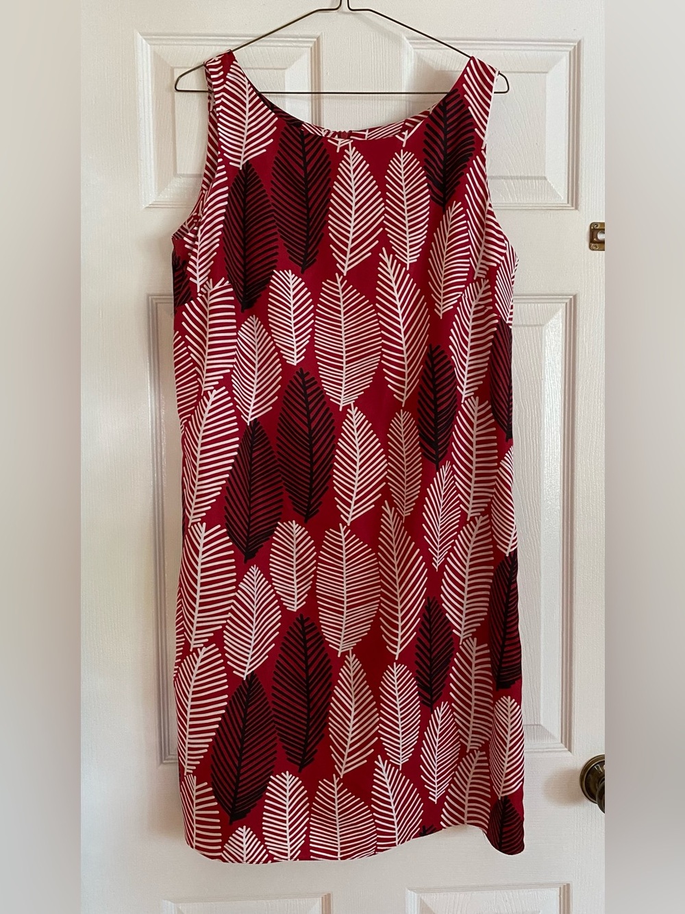 Rafaella Red Feather-Print Sleeveless Shift Dress